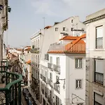 Pn Modern & Tastefully Renovated - 3br In The Heart Of דירה *