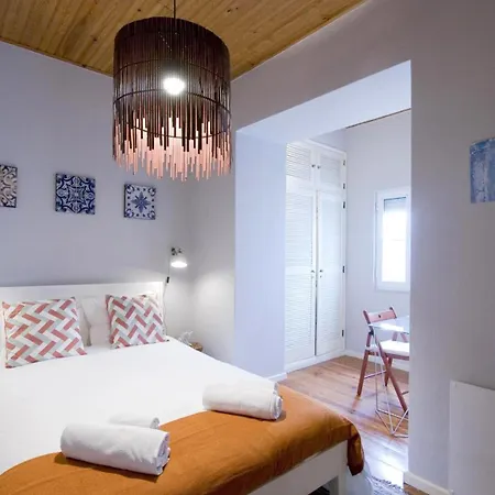 Pn Currently Being Completely Renovated! In The Heart Lisbon! Book In Advance To Secure Your Lägenhet *