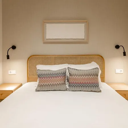 Pn Modern & Tastefully Renovated - 3br In The Heart Of Apartmán Lisboa