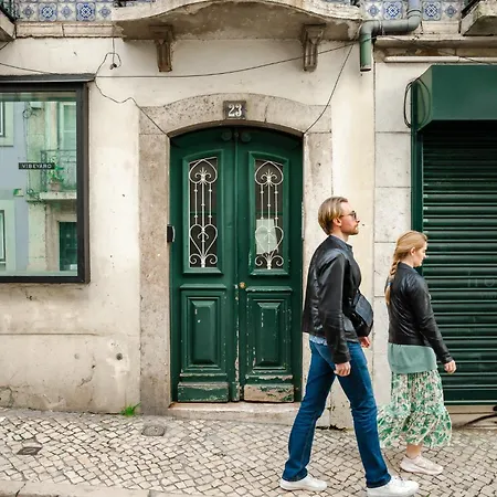 Pn Modern & Tastefully Renovated - 3br In The Heart Of * Lisboa
