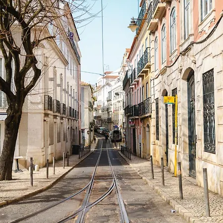 Pn Modern & Tastefully Renovated - 3br In The Heart Of Lisboa